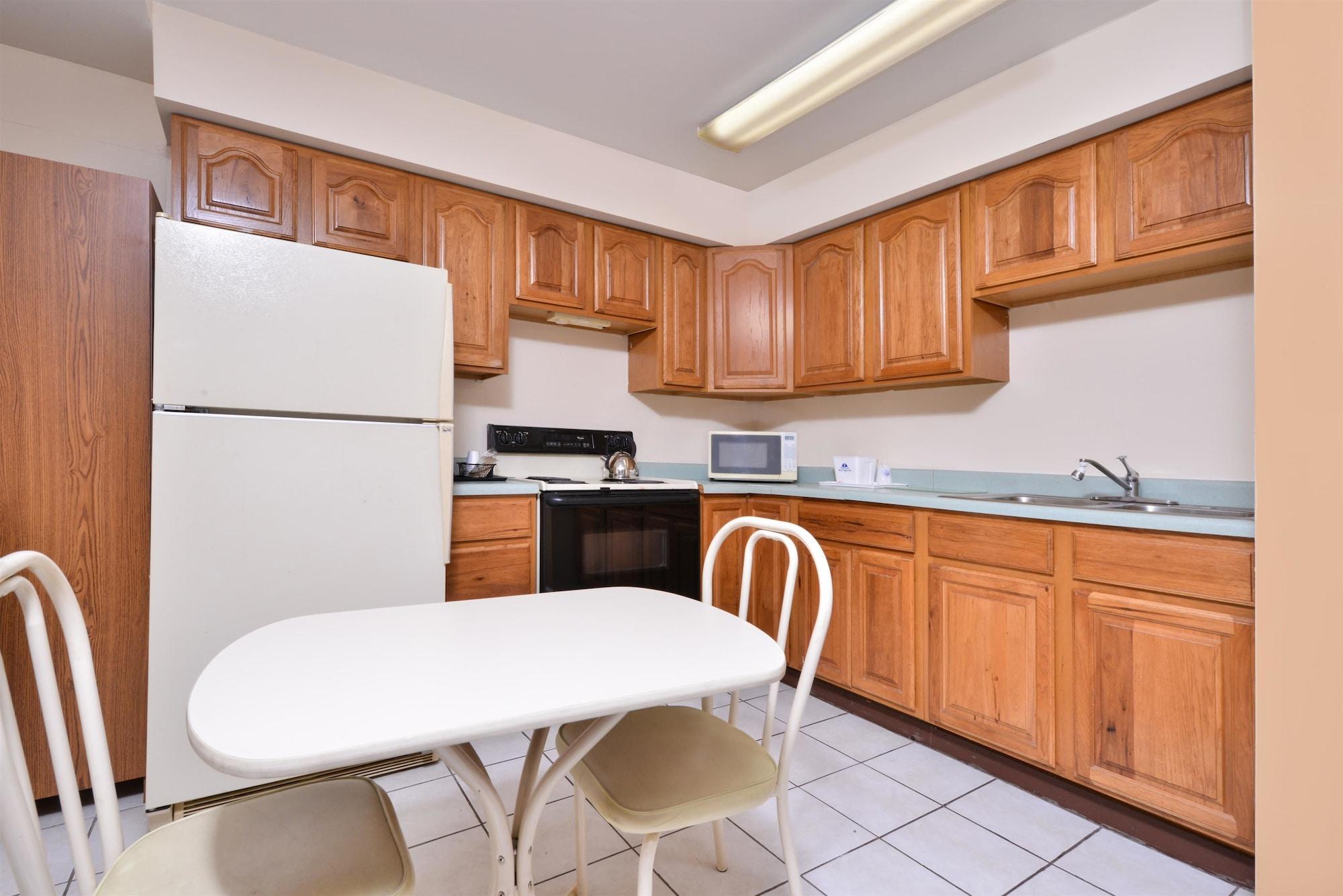 Americas Best Value Inn Jonesville/Hillsdale Экстерьер фото