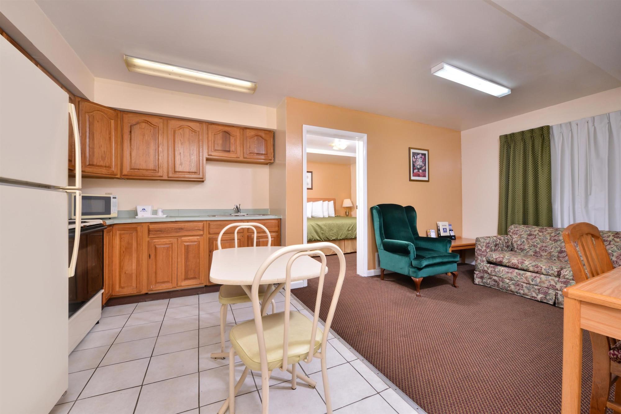 Americas Best Value Inn Jonesville/Hillsdale Экстерьер фото