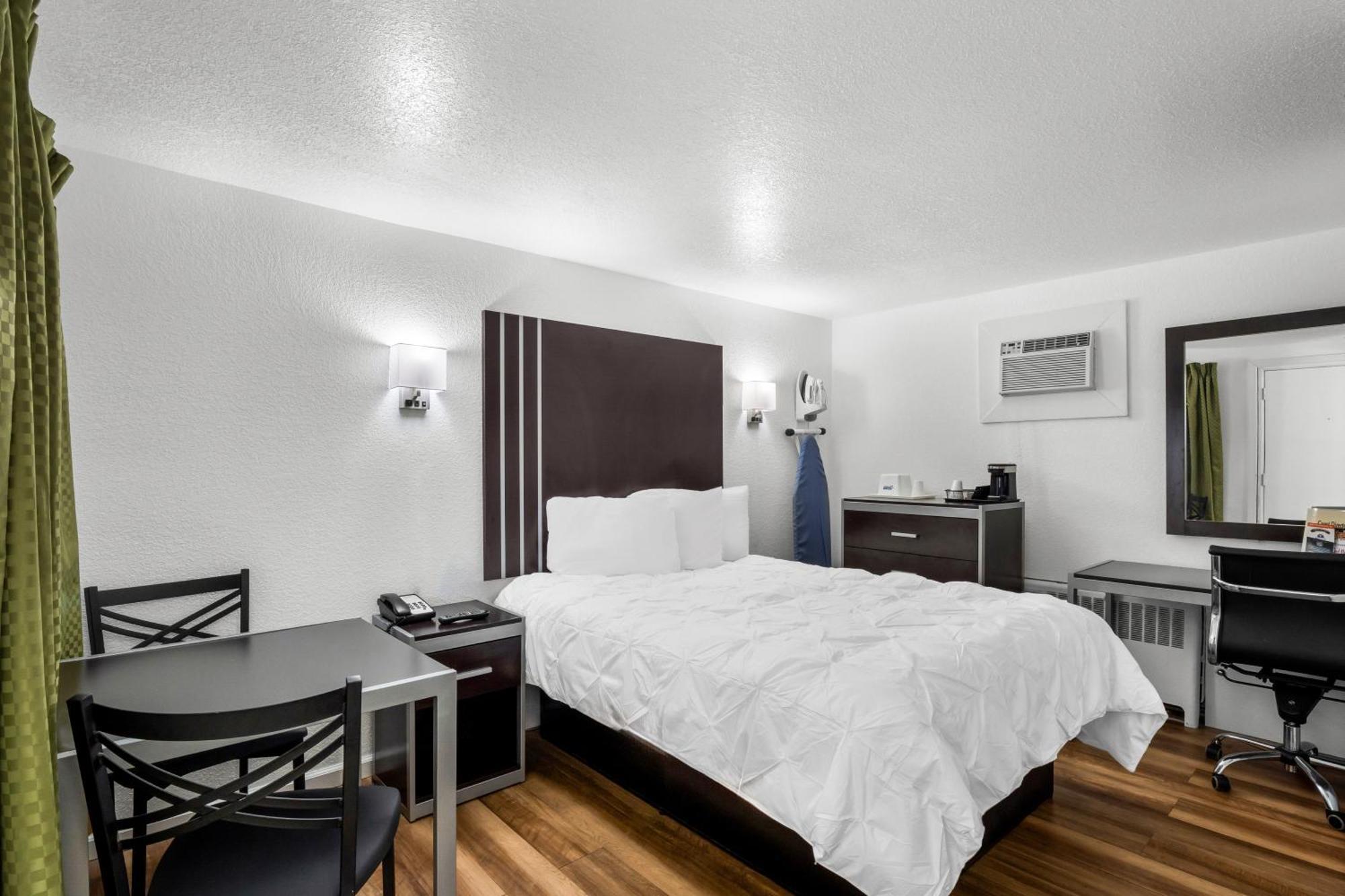 Americas Best Value Inn Jonesville/Hillsdale Экстерьер фото