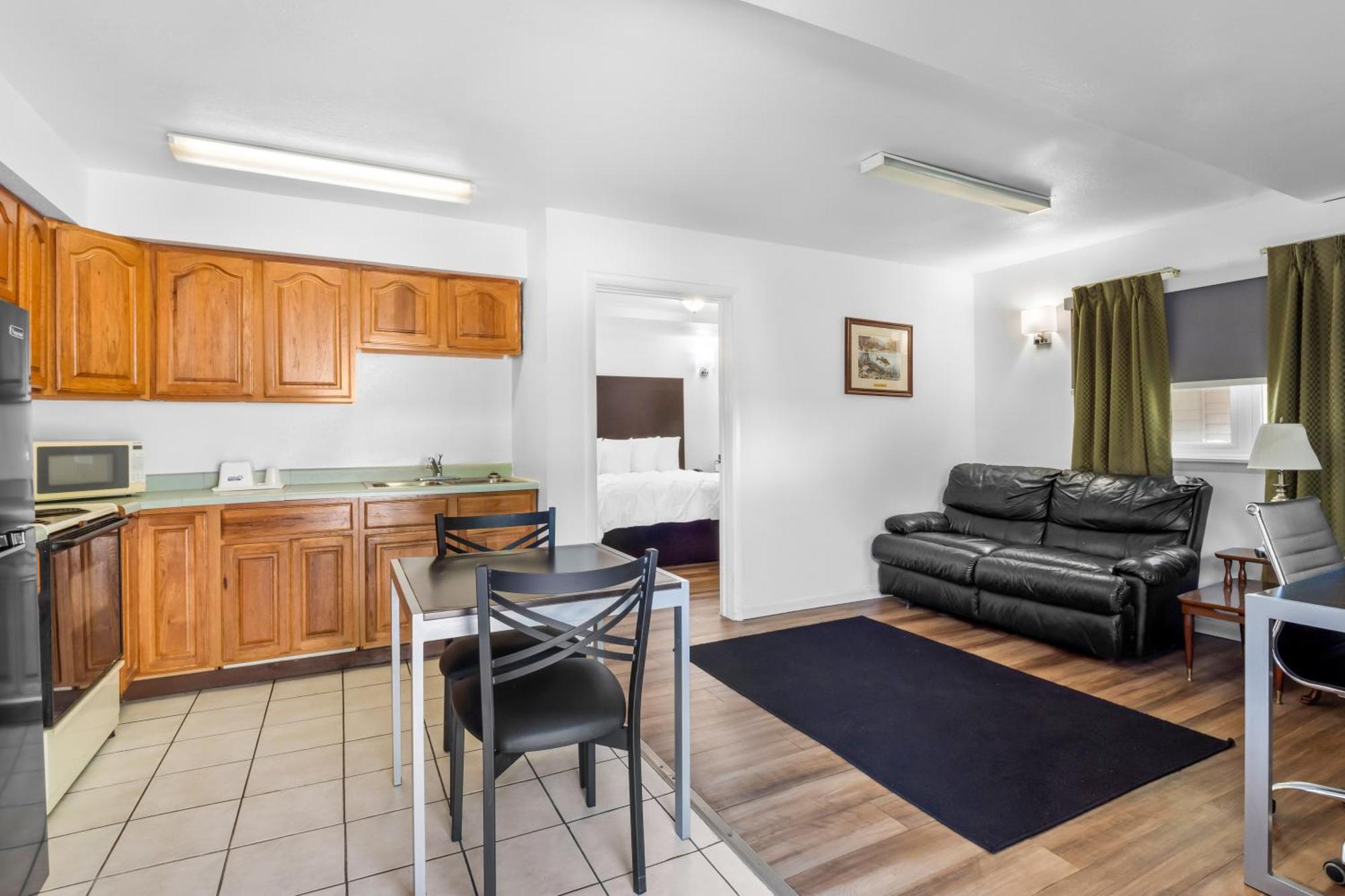Americas Best Value Inn Jonesville/Hillsdale Экстерьер фото