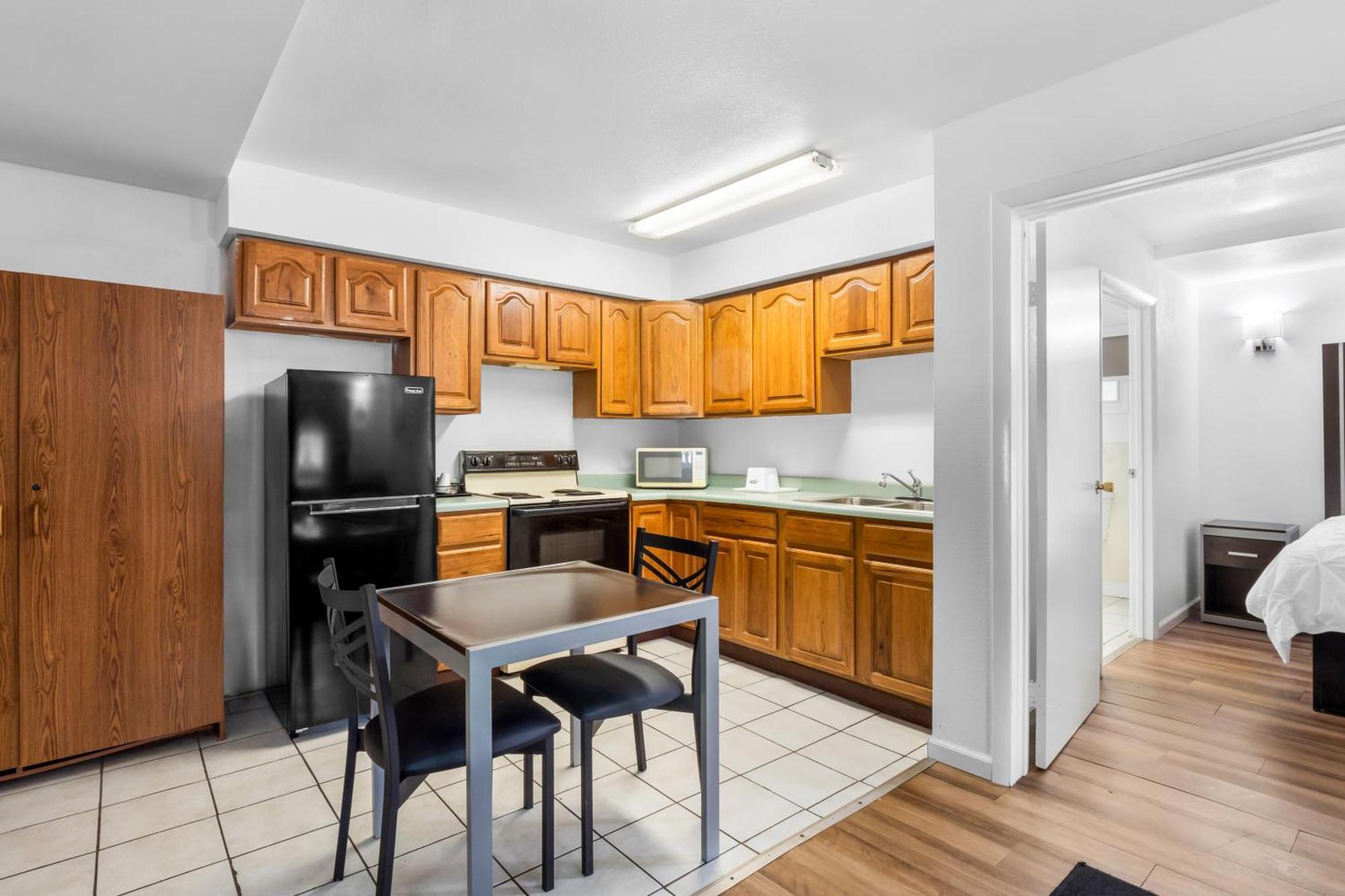 Americas Best Value Inn Jonesville/Hillsdale Экстерьер фото