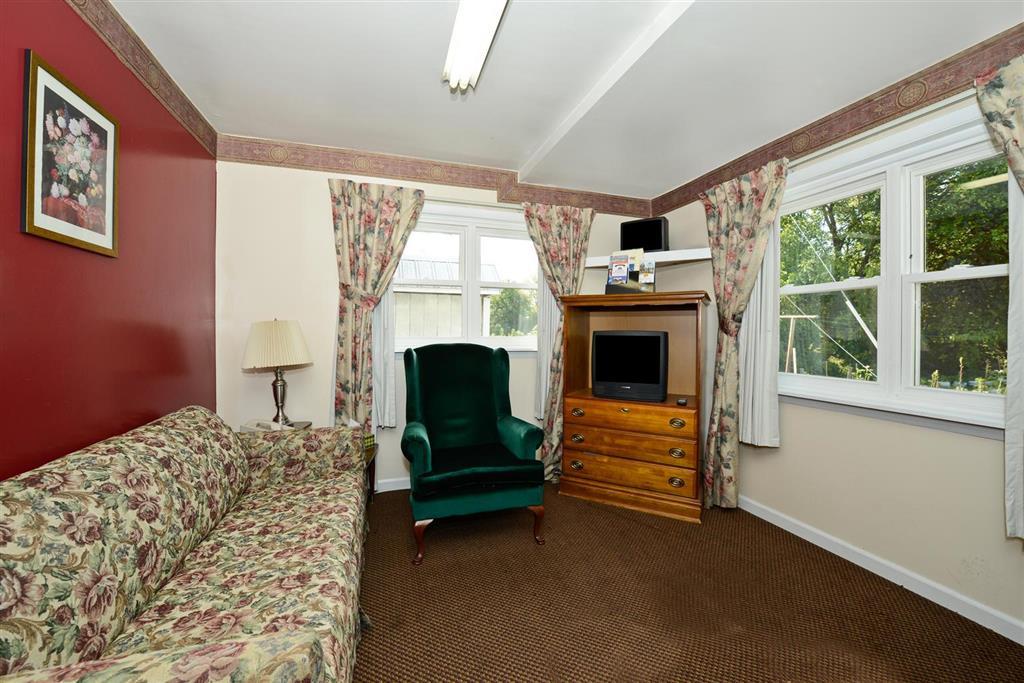 Americas Best Value Inn Jonesville/Hillsdale Номер фото